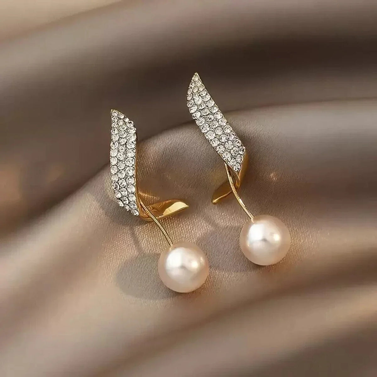 Contemporary Stone & S Shape Design Earrings