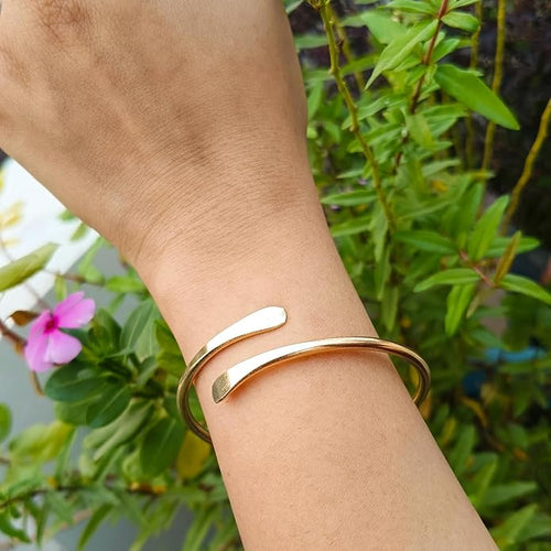 Anti Tarnish Waterproof Floral Gold Plated Statement Bracelet