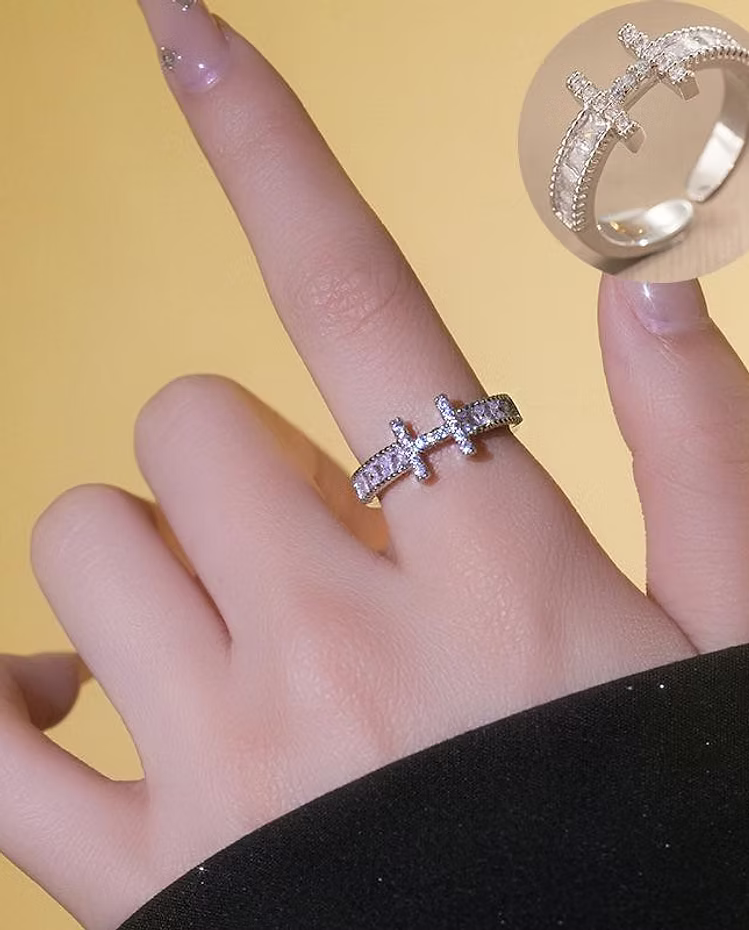 Gehna Gold Plated H Letter Zircon Ring