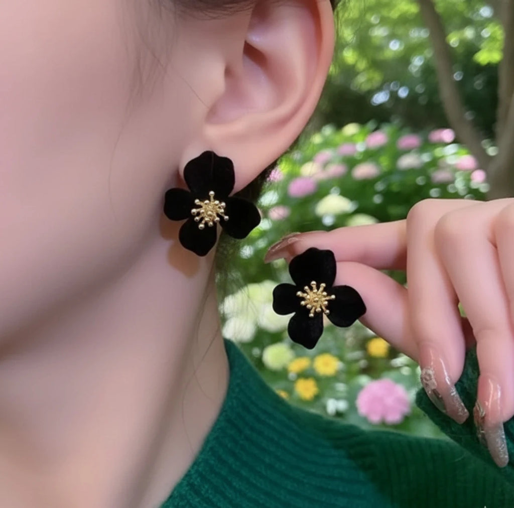 Black Velvet Blossom