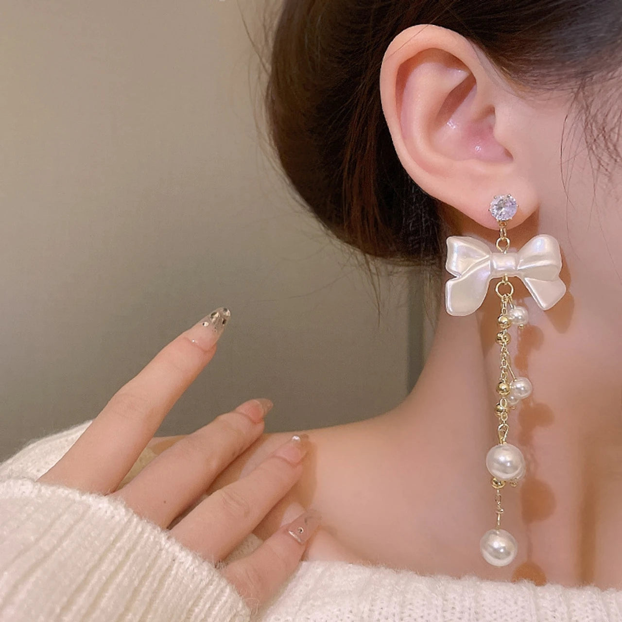 Dreamy White Bow Earrings