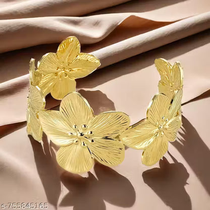 Blooming Gold Flower Bangle Elegant Women Jewelry